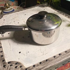 Revere Ware 1 1/2 Qt Stainless Steel Ware an & Lid